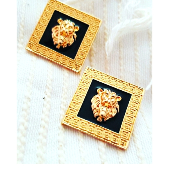 Jewelry - All Business collection earrings